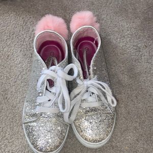 Kids sneakers